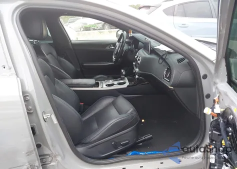 2018 Kia Stinger Gt1 из США, поврежденный, VIN KNAE45LC6J6039751